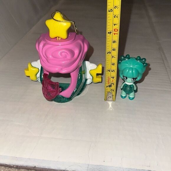 Glimmies Pink house With Green Glimmie Magically Lights Up Toy Kids 5" - Picture 14 of 14